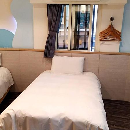 Hotel 微旅時尚旅店 à Touliu Extérieur photo